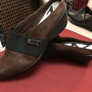 Anne Klein black brown and black slides wedge heel